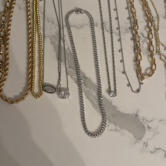 Huge lot of Kendra Scott Jewelry - Picture 6 of 6